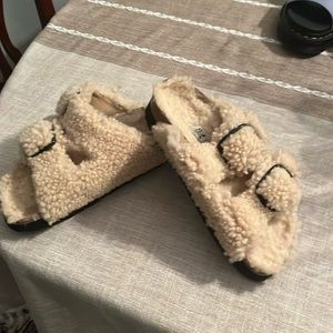 Birkenstock cream fur sandals. Brand new. Size 37